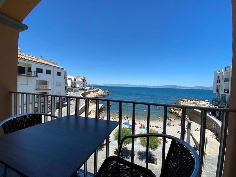 Apartamento Getaway L' Escala Exterior foto